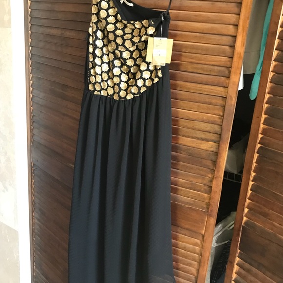 Black gold dress ( Rachel Roy) - Picture 3 of 3